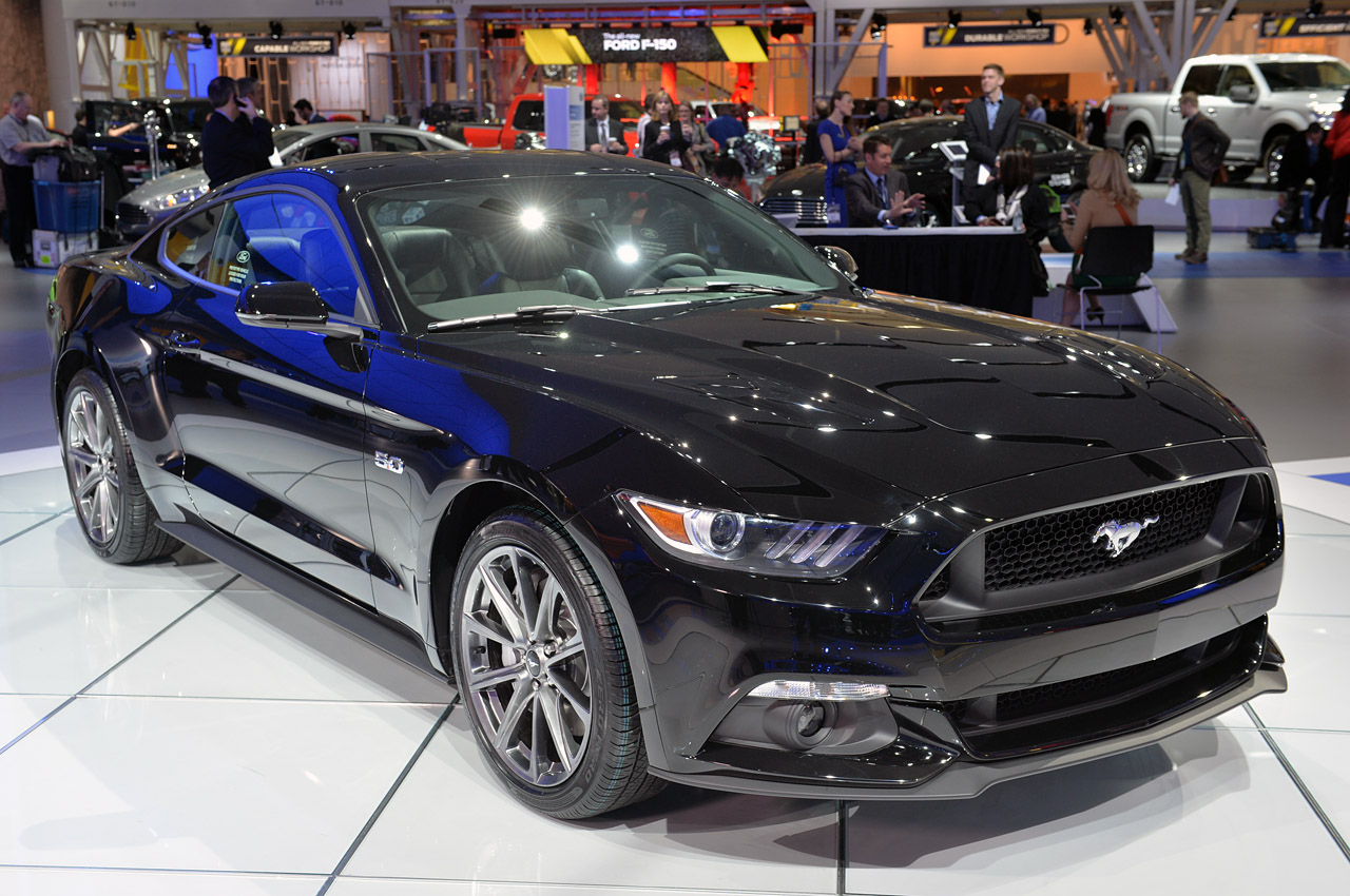 01-2015-ford-mustang-black.jpg