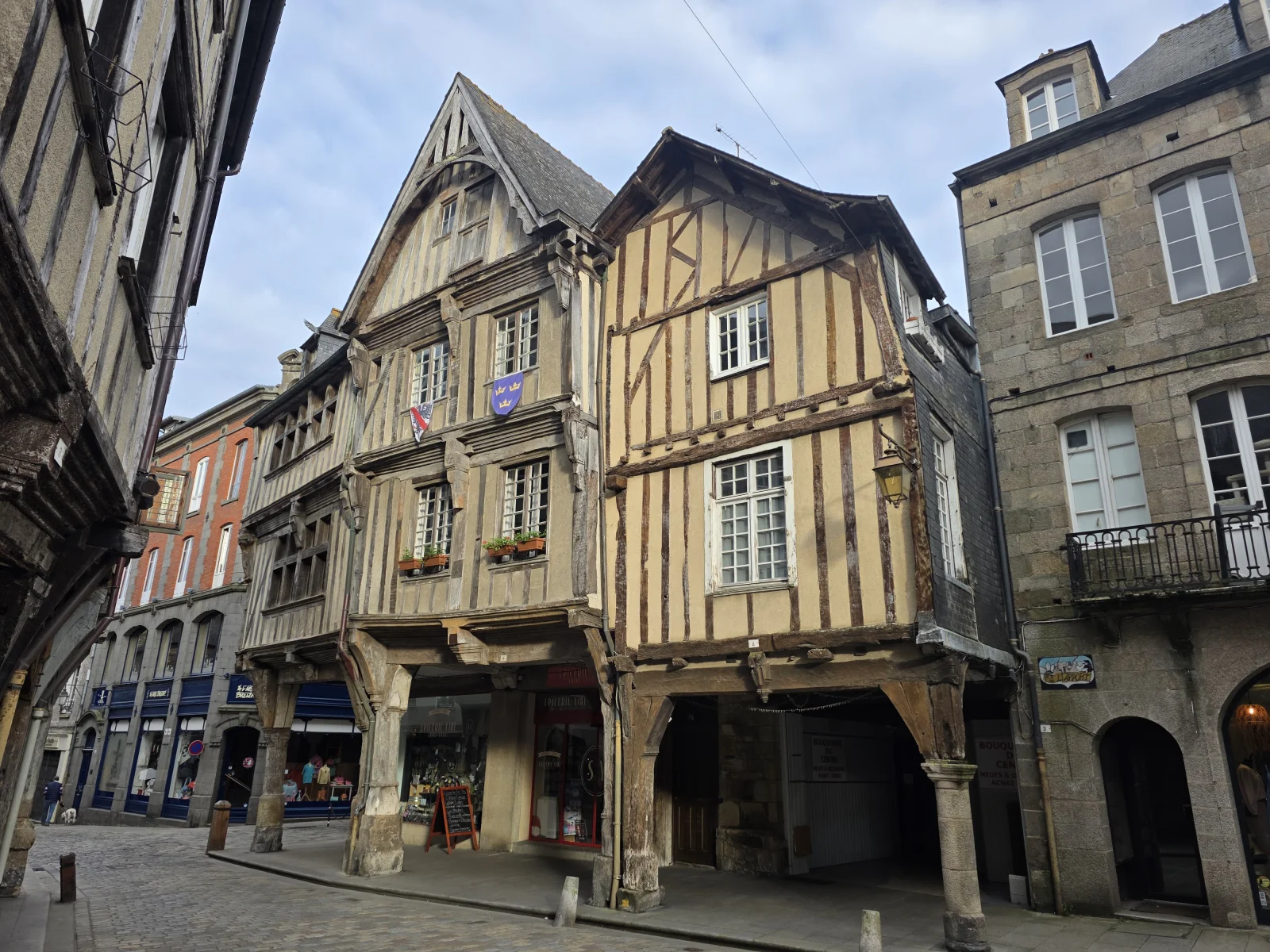 1000097084.webp