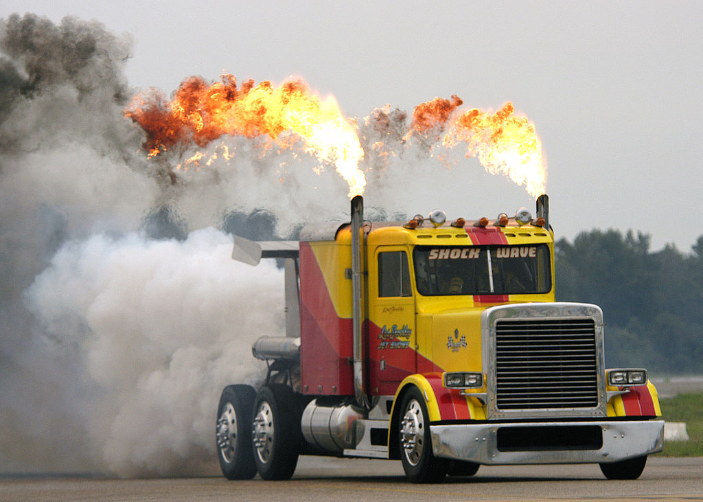 1024px-US_Navy_030906-N-4459K-060_Shockwave,_the_world's_fastest_truck,_dazzles_the_crowd.jpg