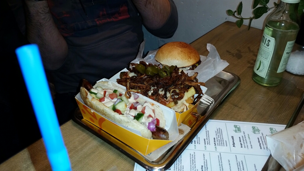 2015-10-17 21.20.13.jpg