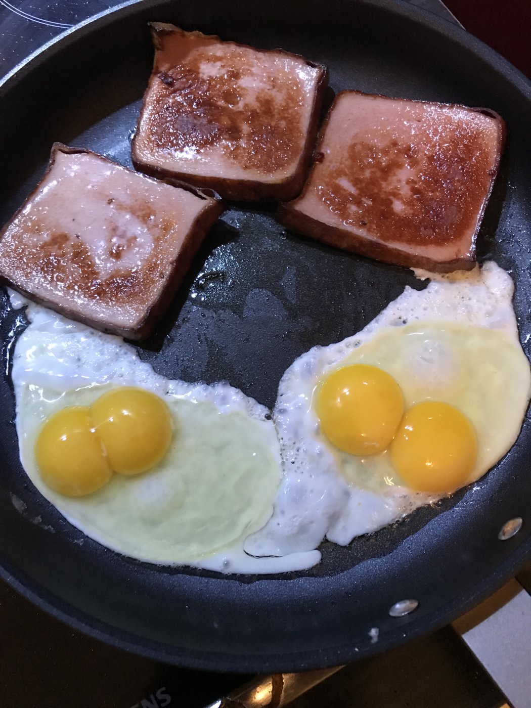 25F53579-9430-4CAC-8CB7-00CF0ABA44D7.jpeg
