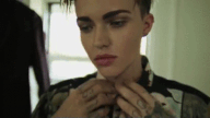 584d3c1bb0723498461872.gif