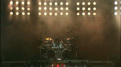 7Wzz7Hw1PqZOM.gif