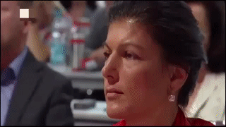 7YKgCS.gif