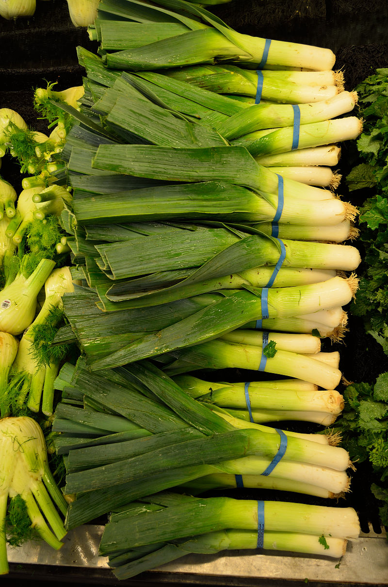 800px-LeeksSupermarket.jpg