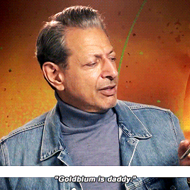8D007226-33AA-43D8-ACF7-C50005EDDD47.gif