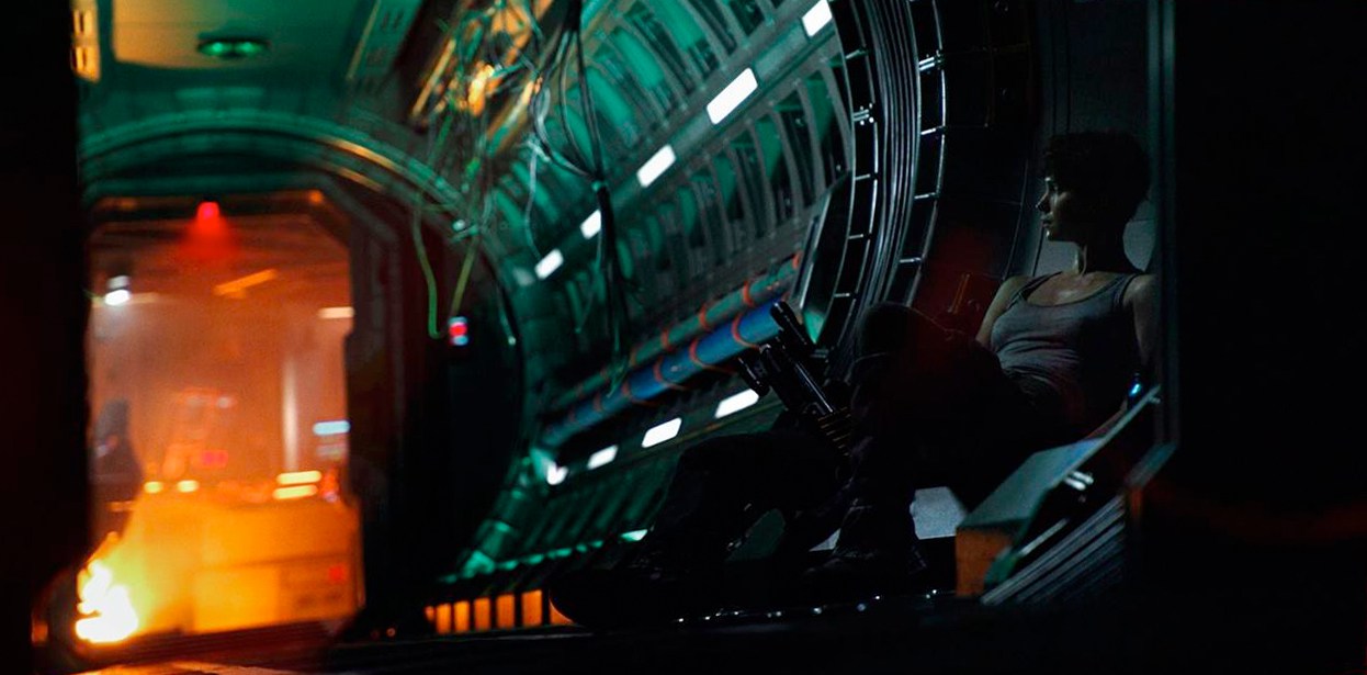 aliencovenant-waterston-firstlook-cropped.jpg