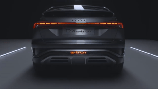 Audi_Q4_e-tron_Sportback_82kWh_-_Audis_Elektro_Überraschung (1).gif