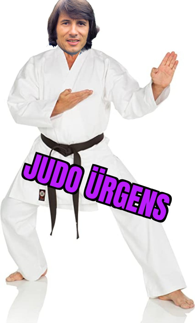 avQGoyn_700b.jpg