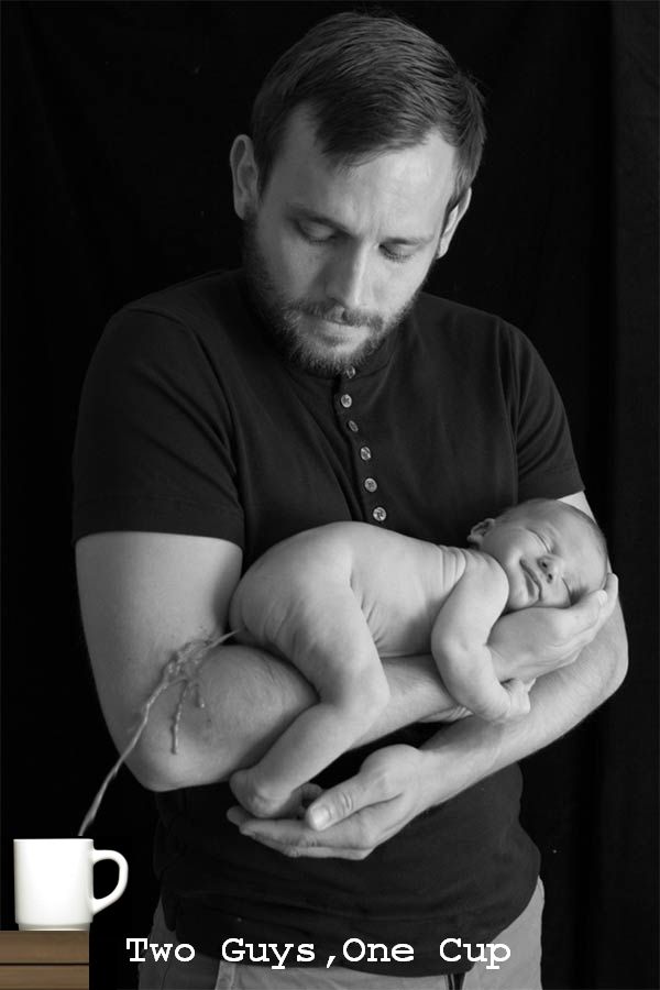 baby_poop_father_hand2.jpg
