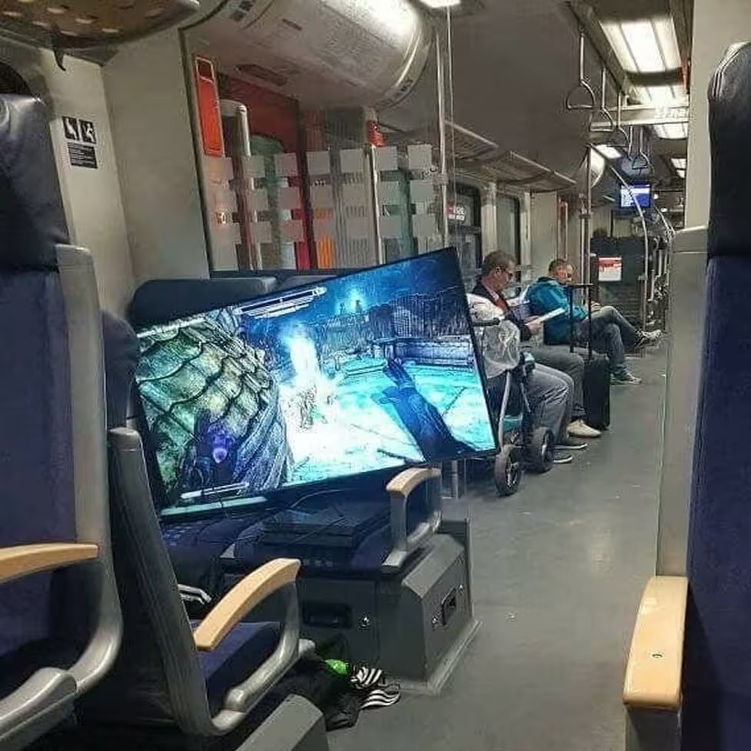 bahn - zocken.jpg