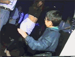 blSTtZehjAZ8I.gif