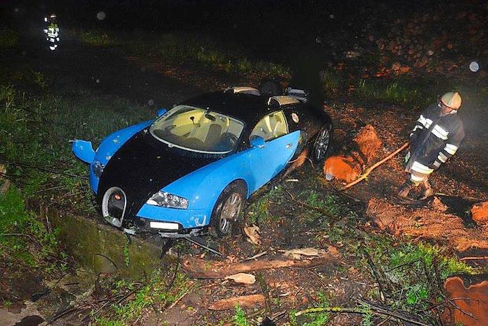 BUGATTI00002.jpg