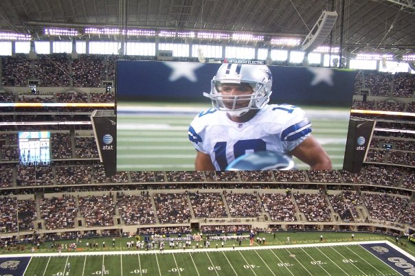 Cowboysstadiumvideoscreen2009.jpg