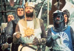 die-ritter-der-kokosnuss-eric-idle-john-cleese-graham-chapman-terry-jones-und-michael-palin.jpg
