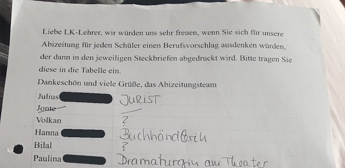 DzxVBoMWwAAuzWh.jpg