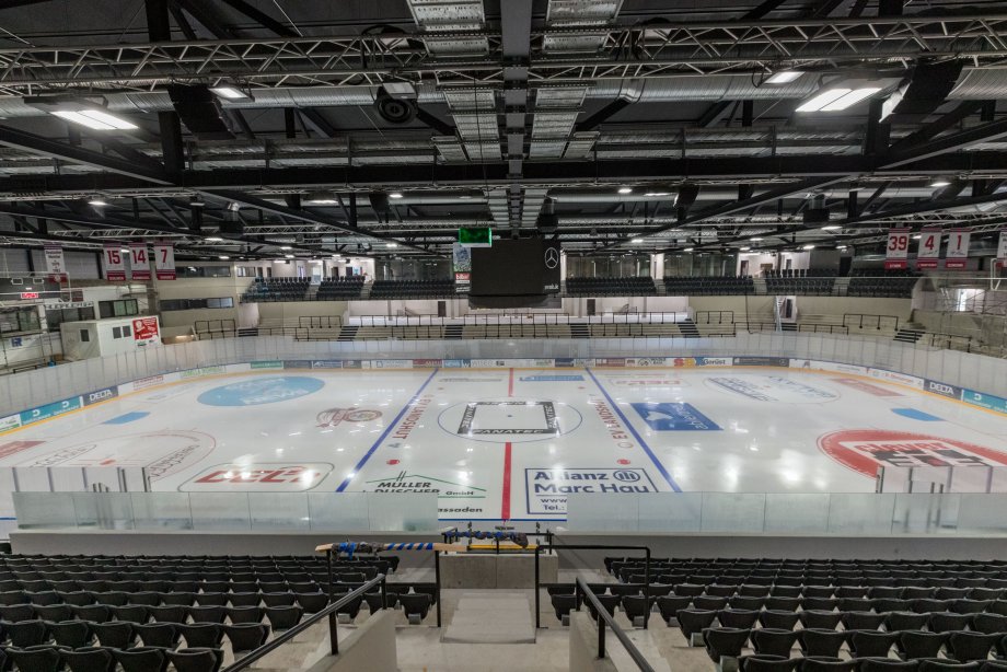 eisstadion_renovierung_innen_--1dx24580.jpg