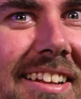 ezgif.com-reverse.gif