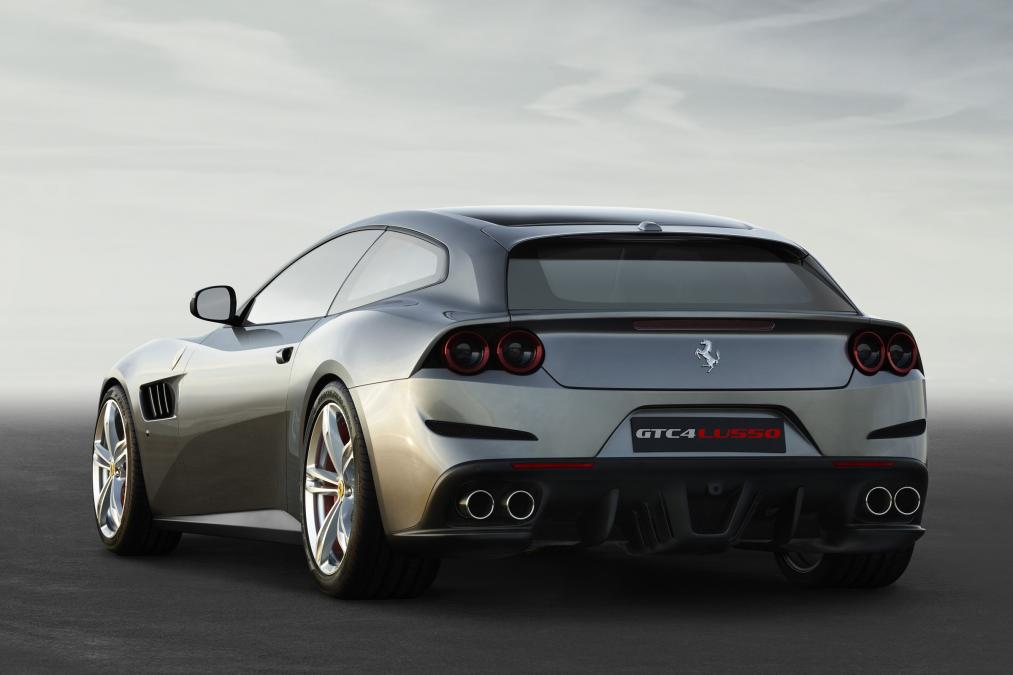 ferrari_gtc4lusso_r_3_4_lr.jpg