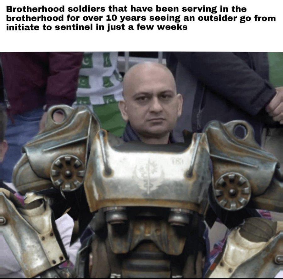 FxDSbR7WwAEoHjO.jpg