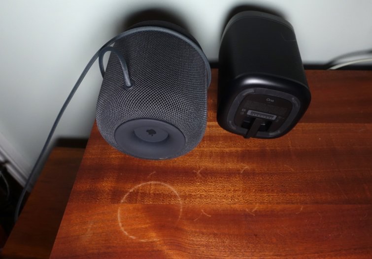 homepodsonoswhiterings.jpg