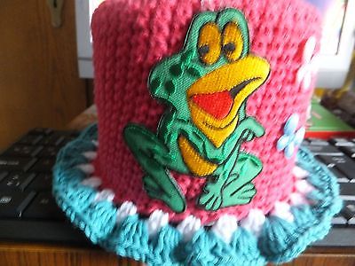 Klopapierhut-Toilettenpapierhut-bad-deko-frosch.jpg