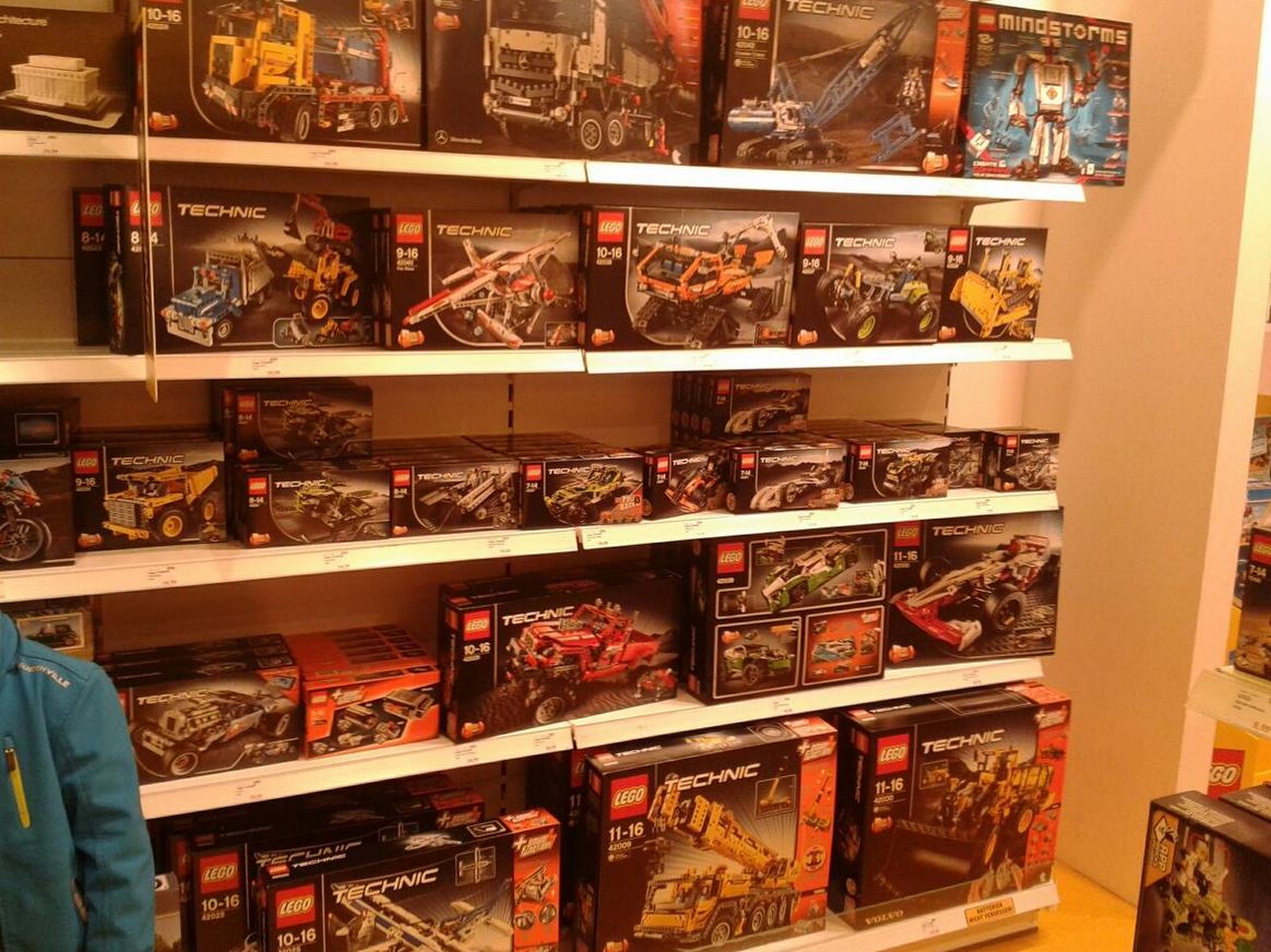 lego2.JPG
