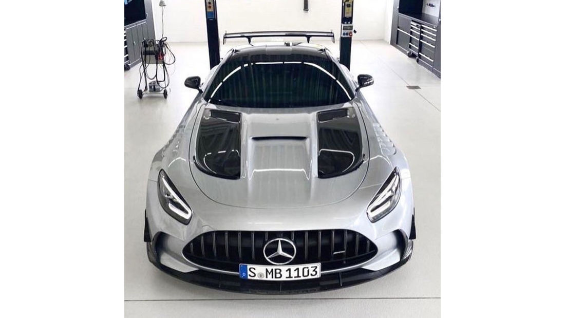Mercedes-AMG-GT-Black-Series-169Gallery-b9e5aa3c-1705375.jpg