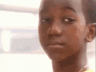 OjGUvpfVI8SBNSEbo7.gif