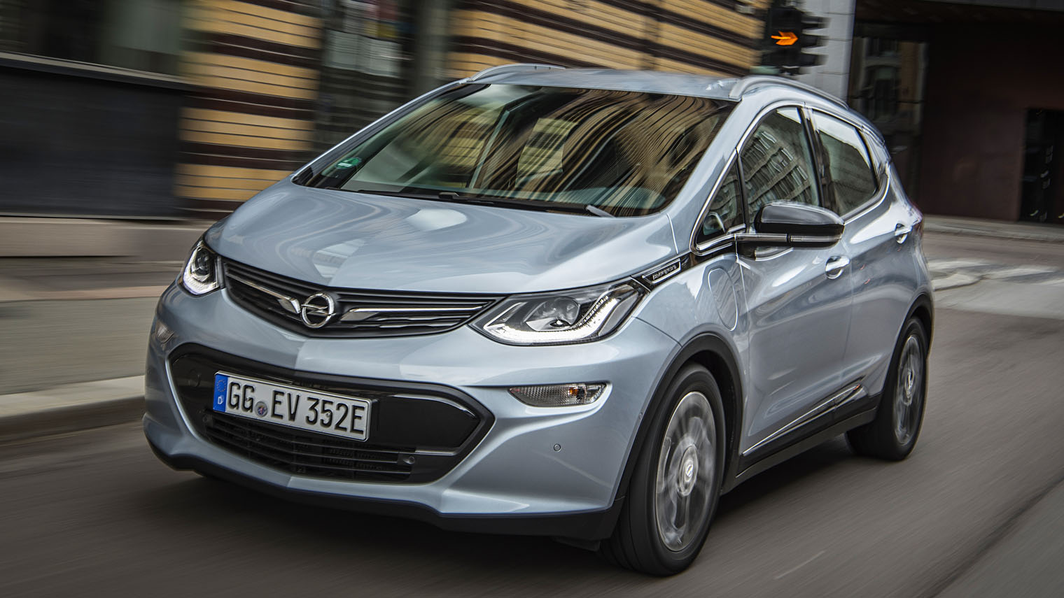opel-ampera-e-dynamisch-1520.jpg