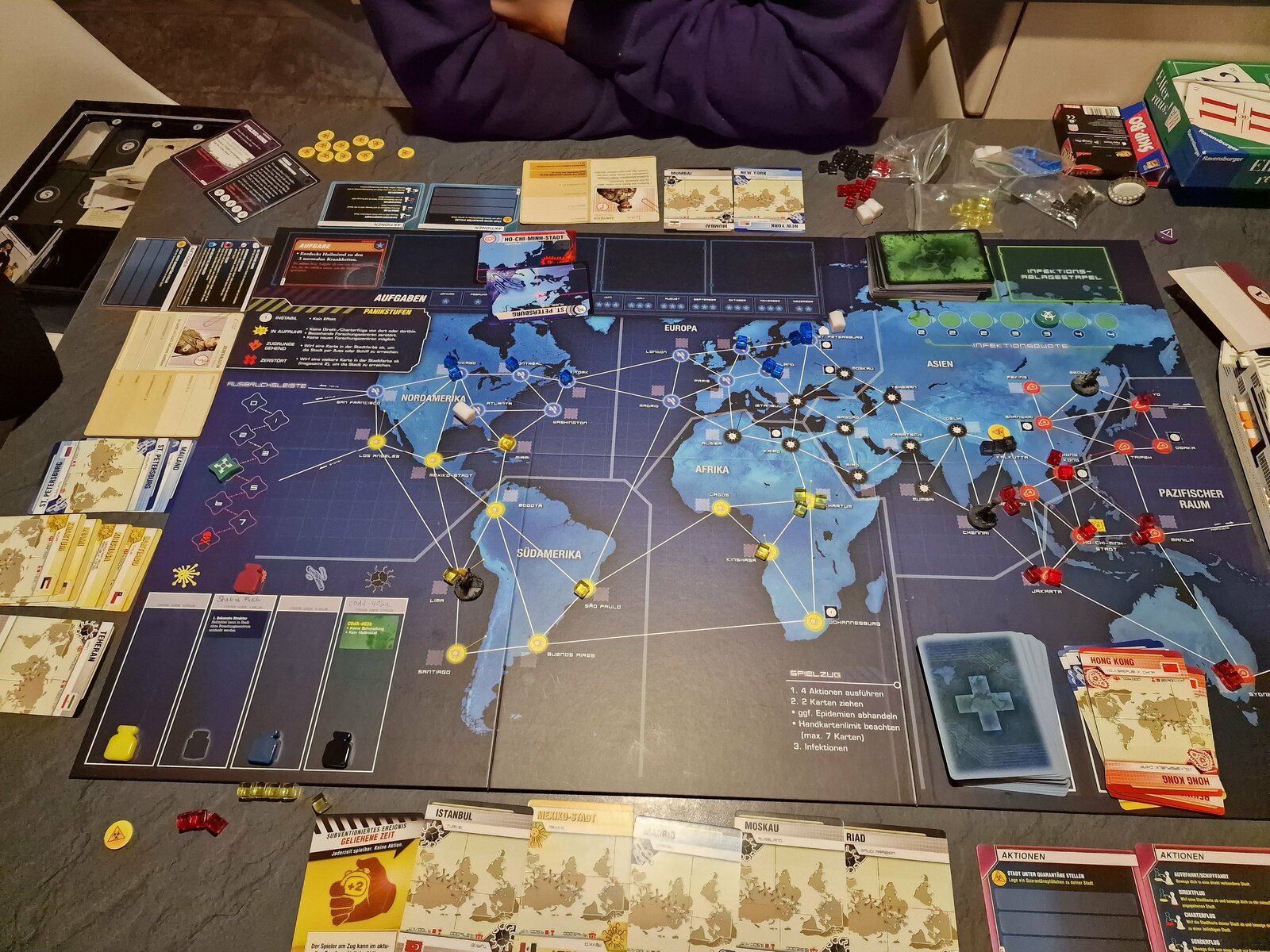 pandemic_legacy.jpg