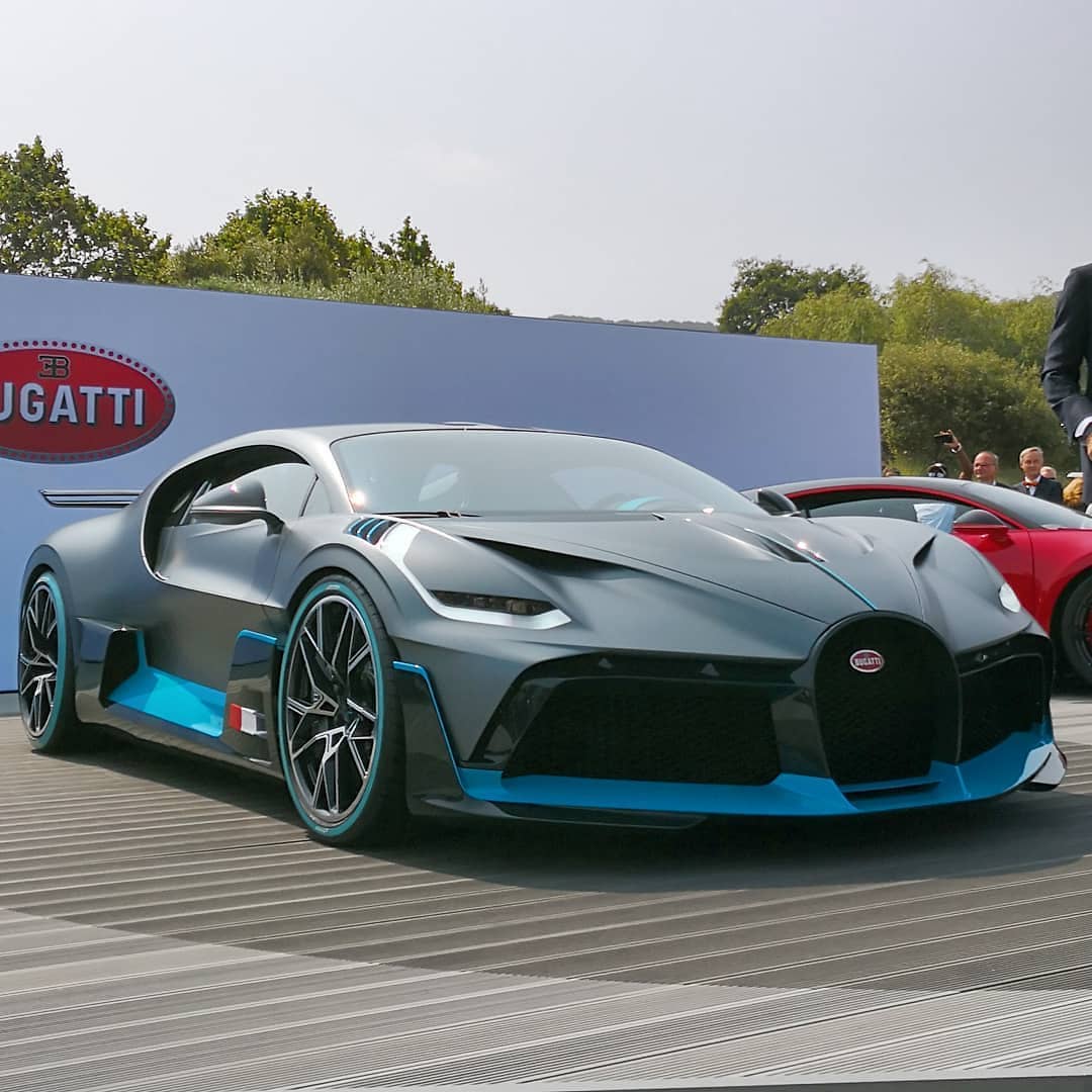 performance_magazine - Bm3y9NwBUf6.jpg