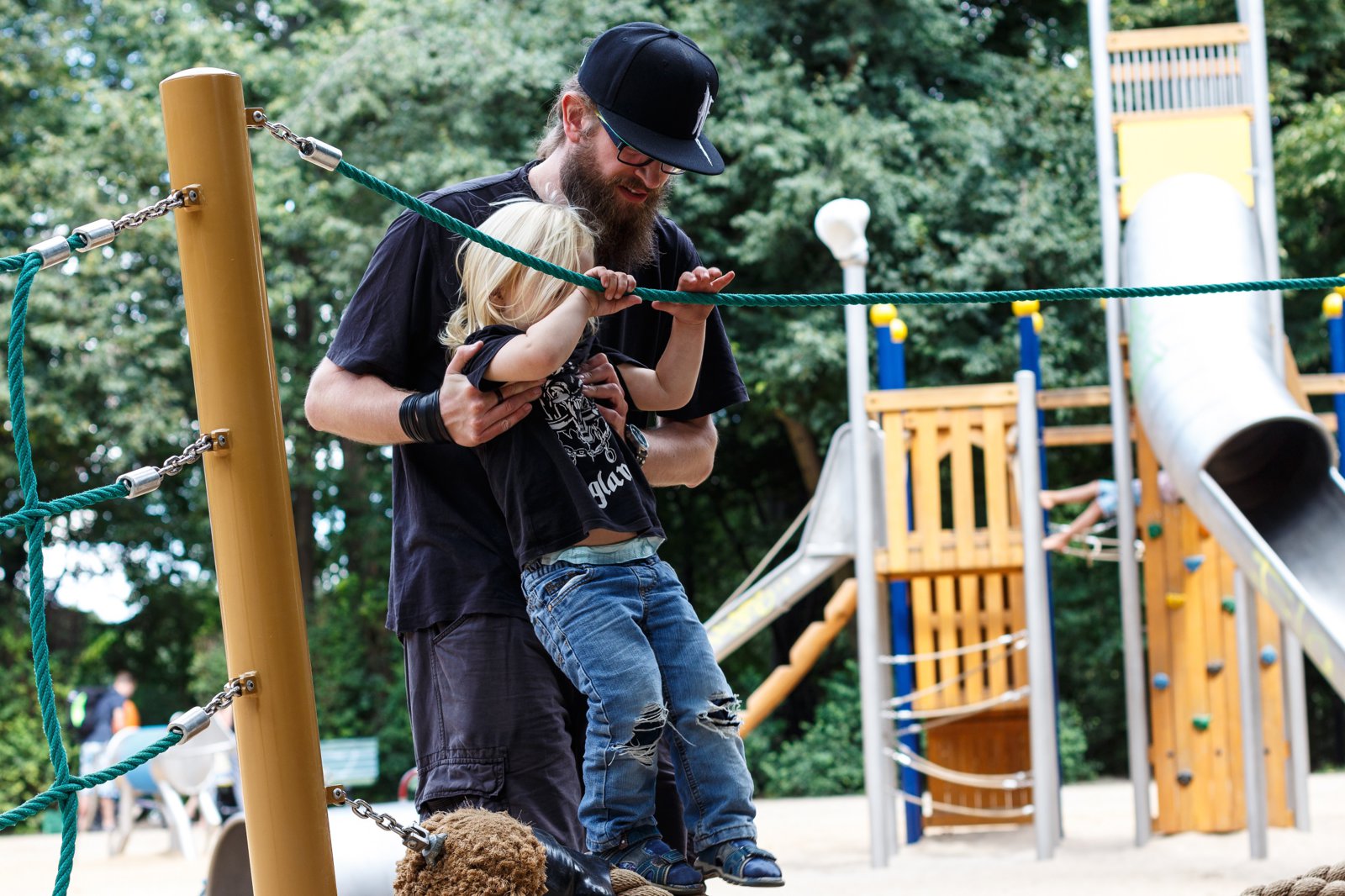 Sonntags auf dem Spielplatz 2 (2).jpg