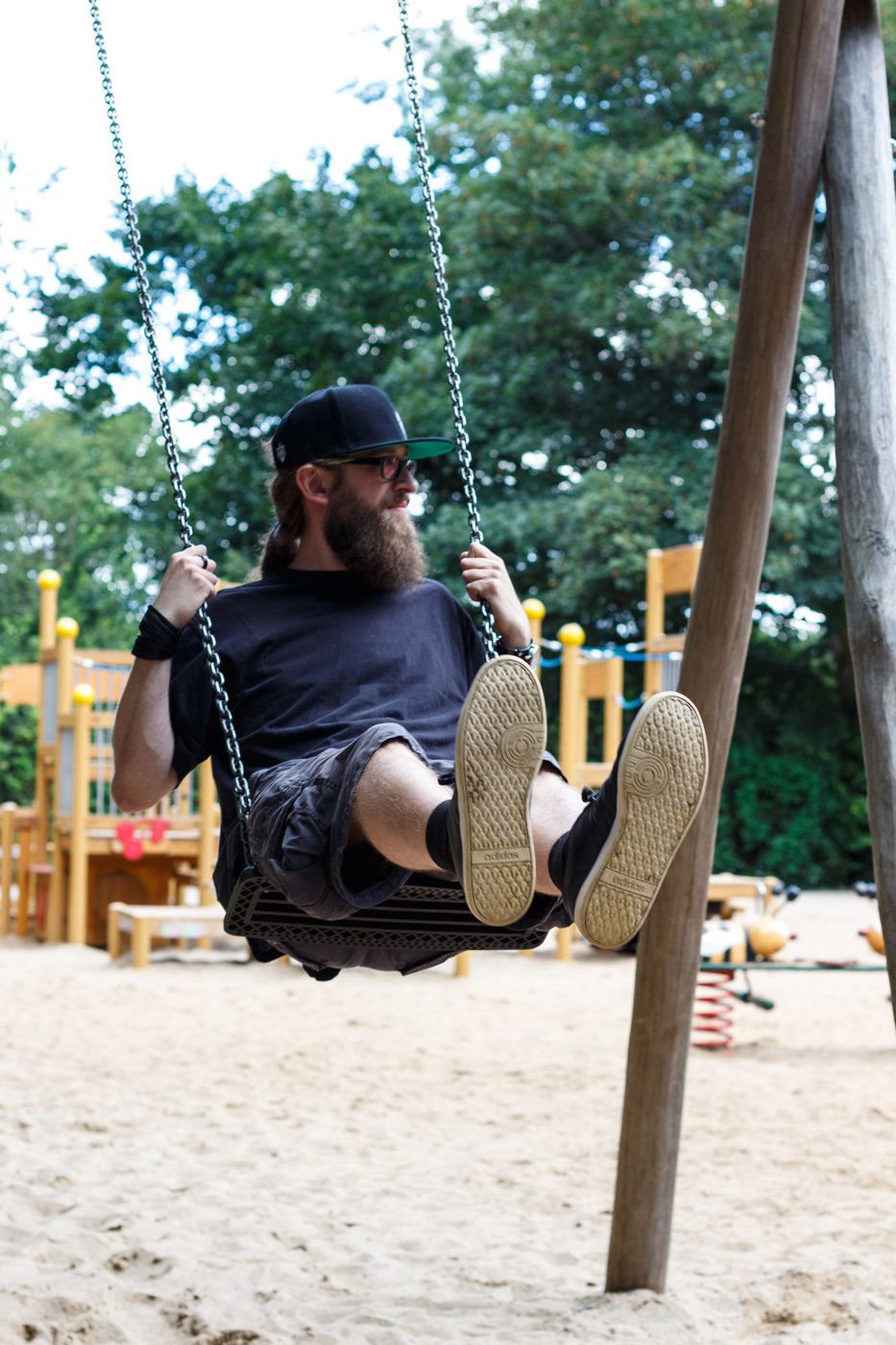 Sonntags auf dem Spielplatz 3.jpg