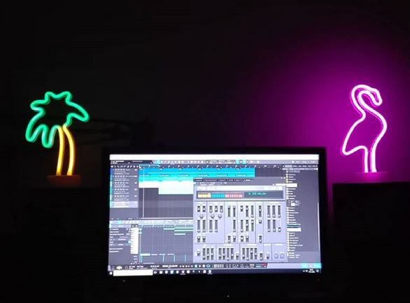 synthwave01.JPG
