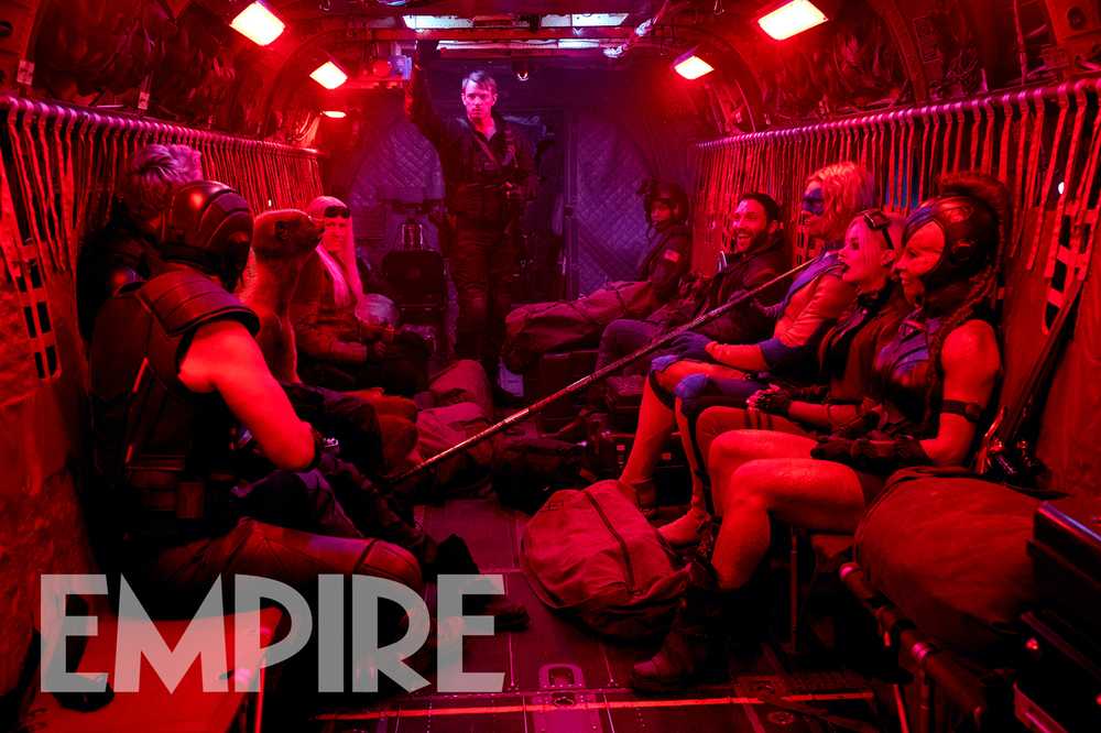 the-suicide-squad-excl-2.jpg