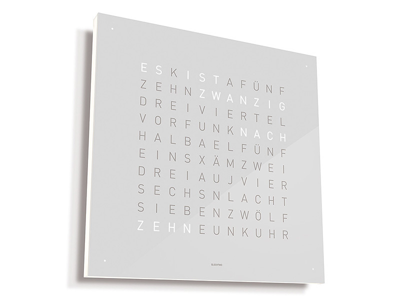 Thomas_Electronic_Qlocktwo_Classic_Funkuhr_foto_1.jpg