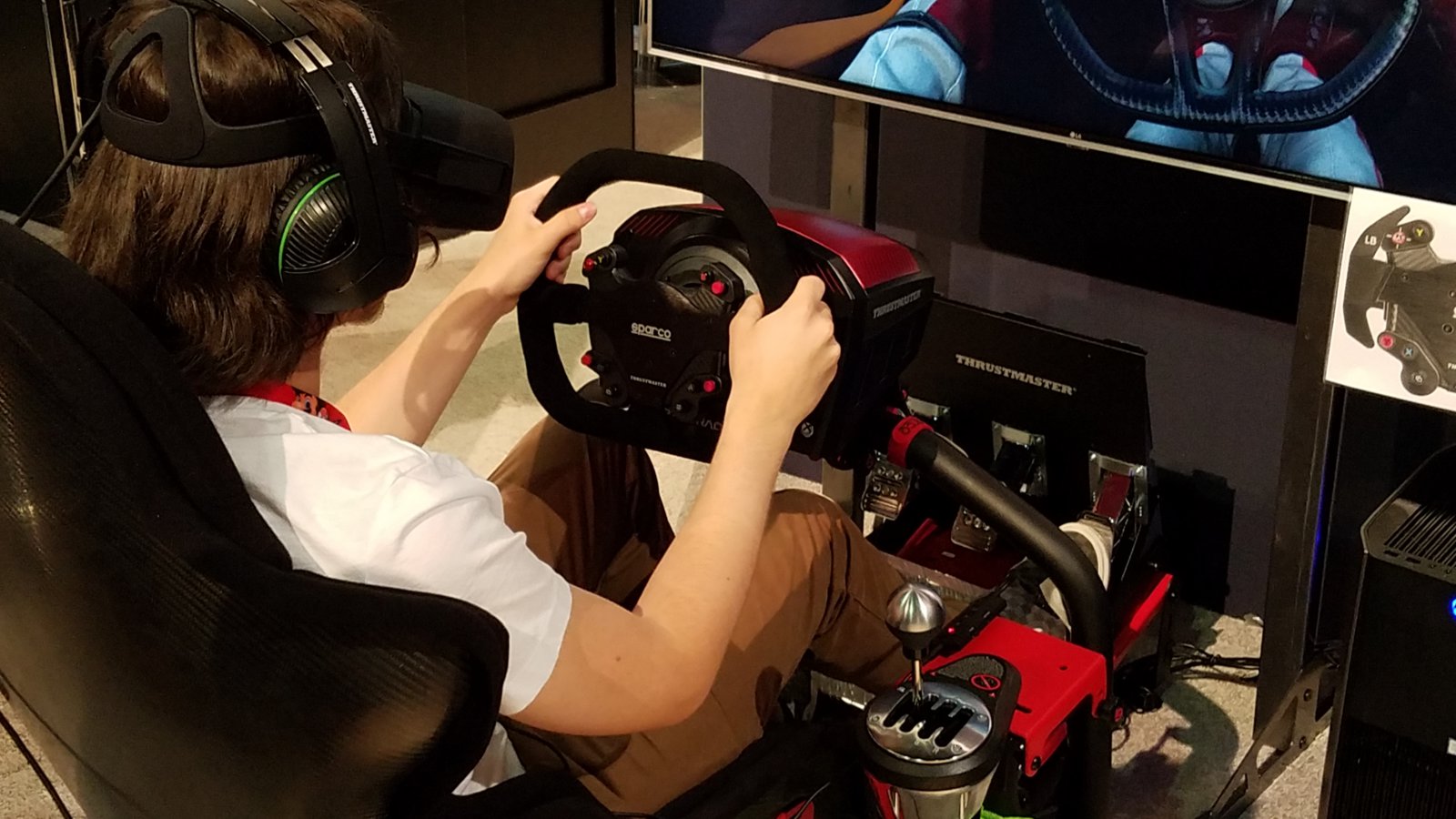 Thrustmaster-Sparco-rim-1-1.jpg
