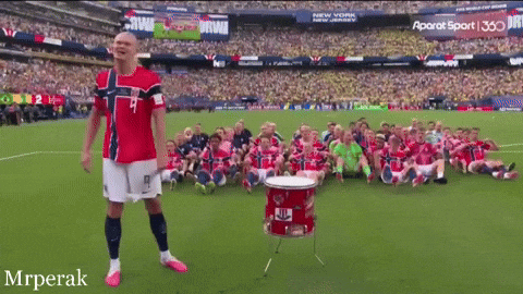 vVwMEssSzm4OM4B63Y.gif