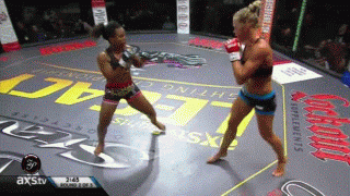 Holly_Holm_vs._Allanna_Jones.gif
