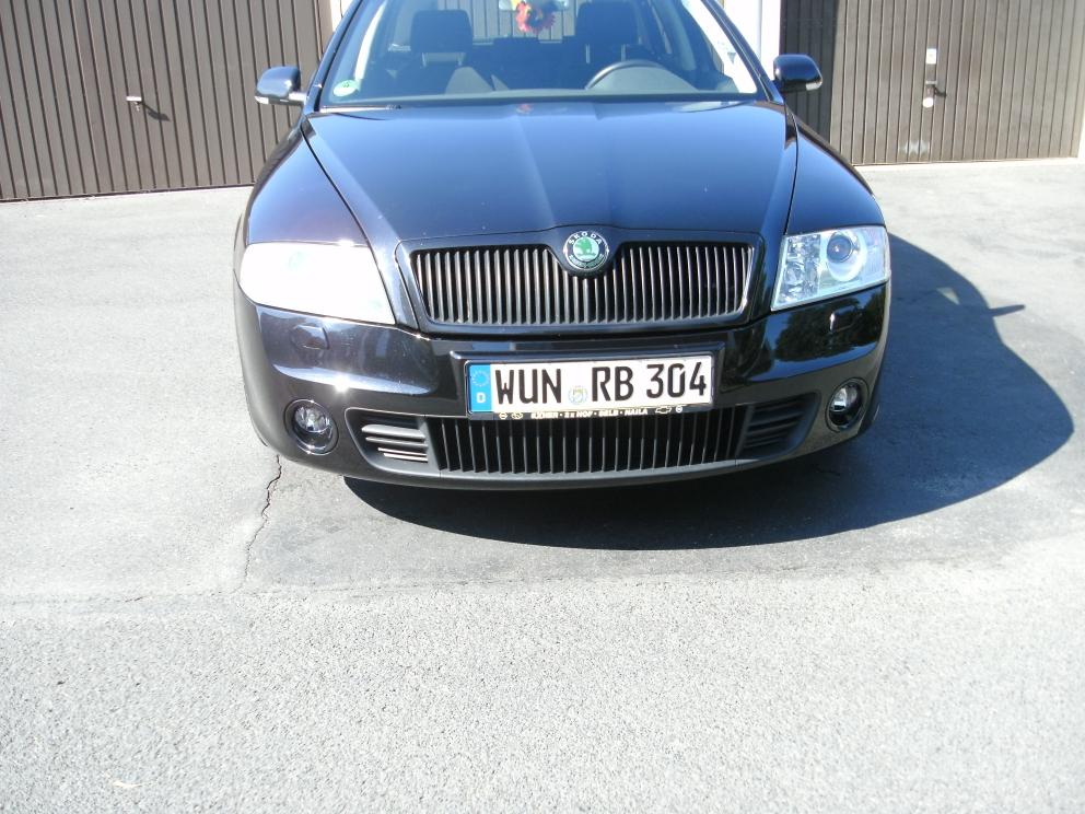 bks2ide7x3uxll7y9.jpg