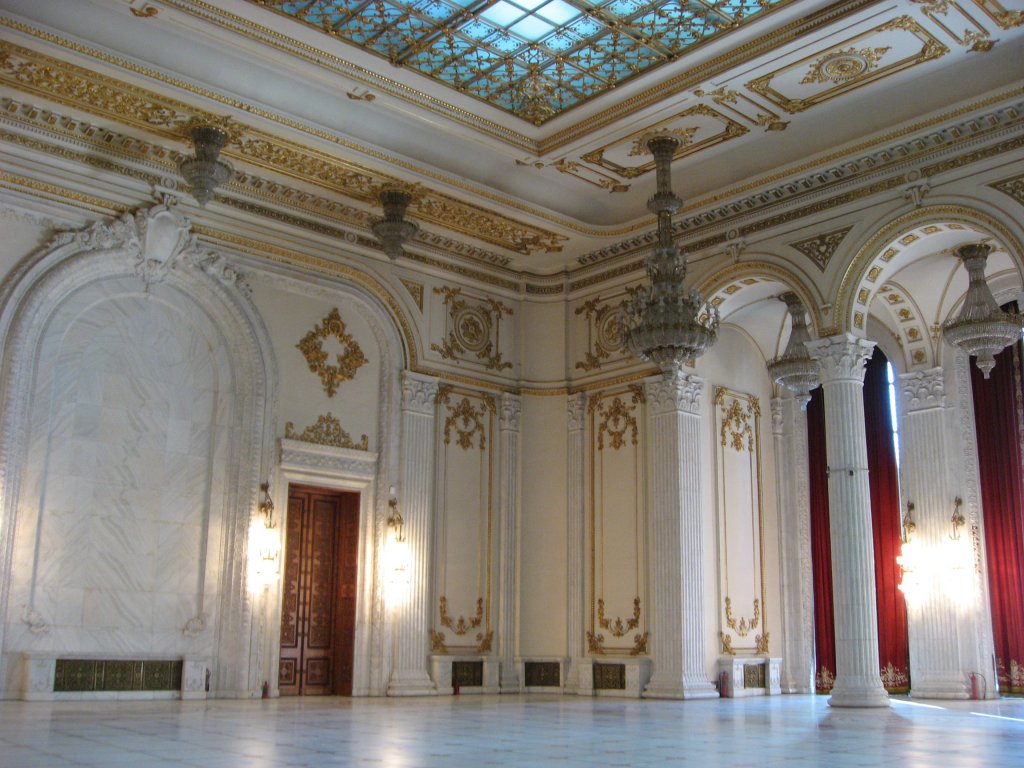 InsideCeausescuPalace2.jpg
