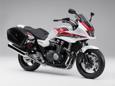 cb1300st.jpg