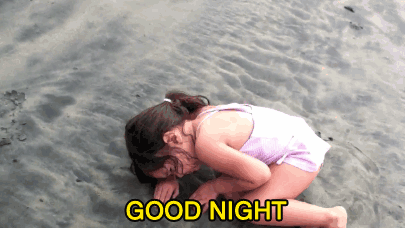 Girl-Goes-Nite-Nite-At-The-Beach-Reaction-Gif.gif