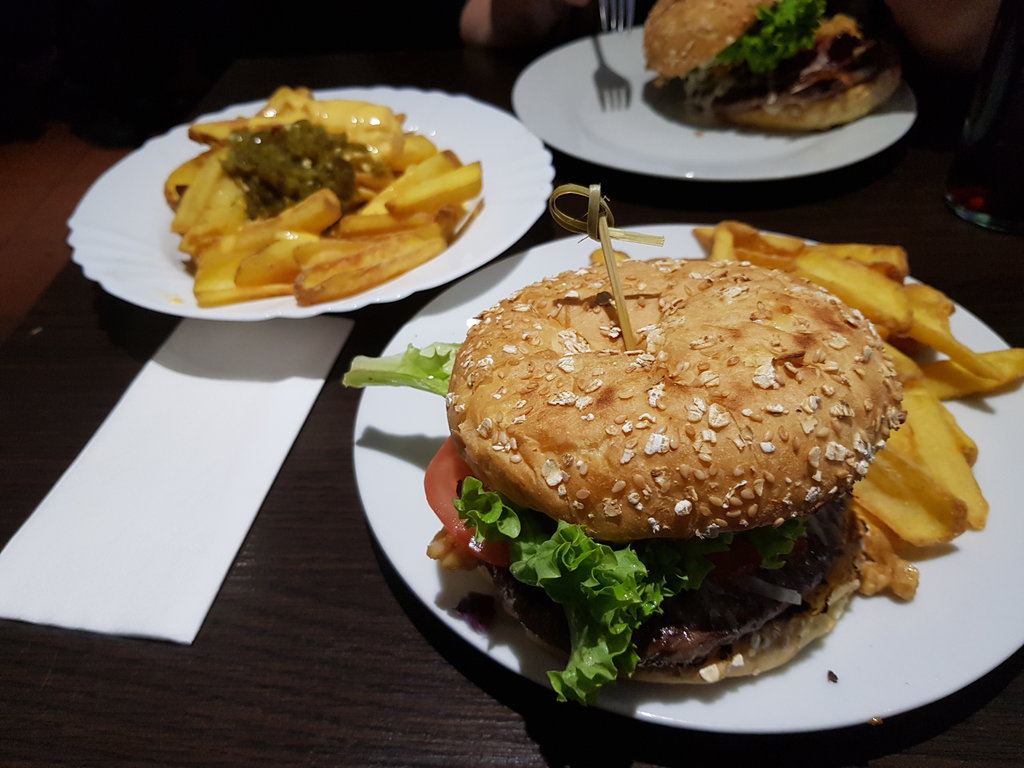 35728163lv.jpg