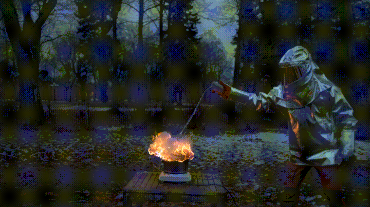 mQMVVA7.gif