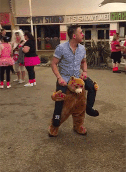 tumblr_o9ukw5MbXF1t95h1uo1_250.gif