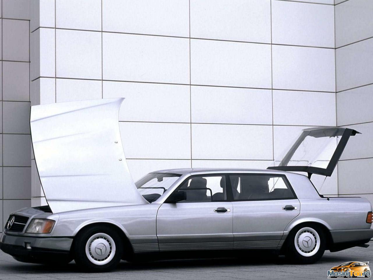 1981-Mercedes-Benz-Auto2000-far-open.jpg