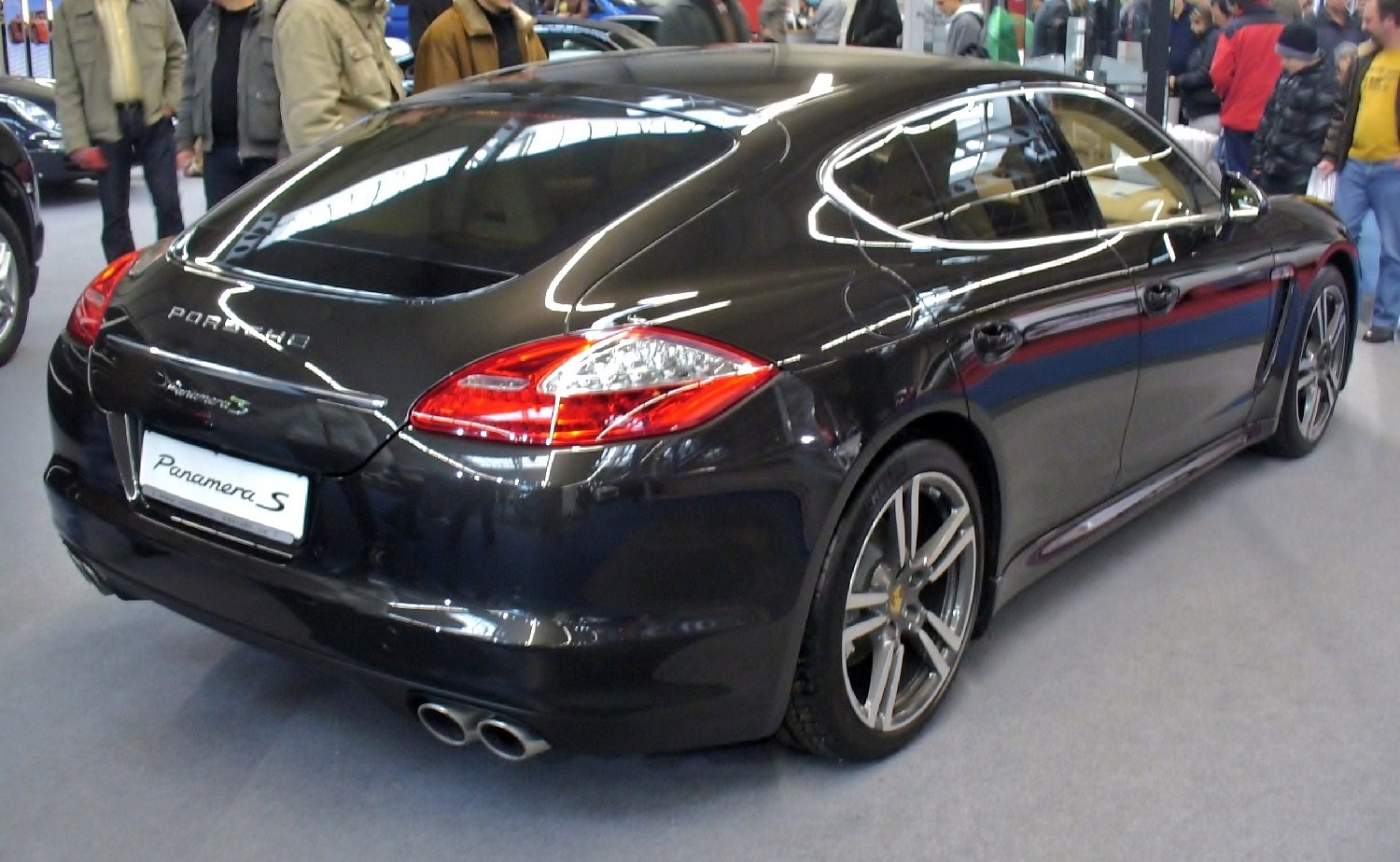 Porsche_Panamera_S_Heck_AME.jpg