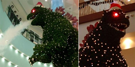 godzilla-christmas-tree-02.jpg